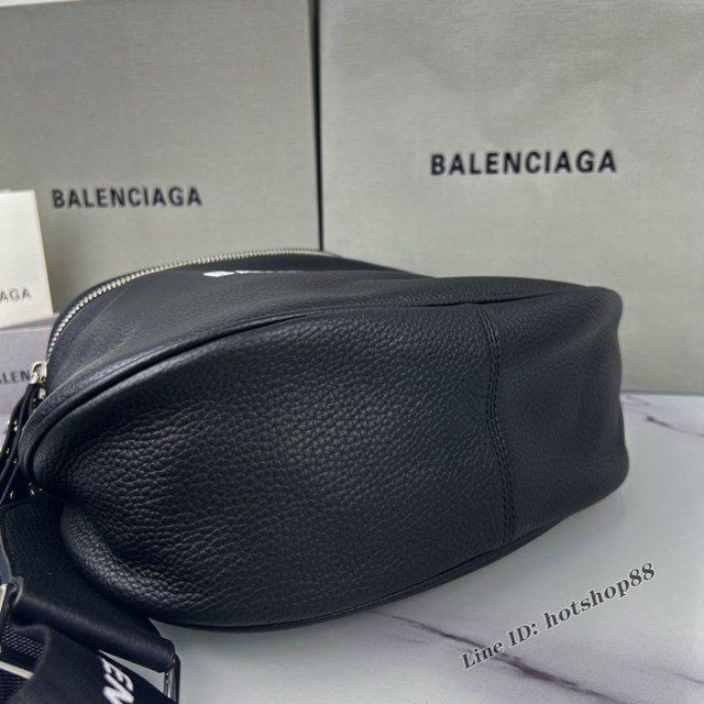 Balenciaga專櫃爆款單肩斜挎包 巴黎世家橢圓形斜挎機車包 fyj1113